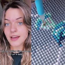 Eloisa Lee's Instagram, Twitter & Facebook