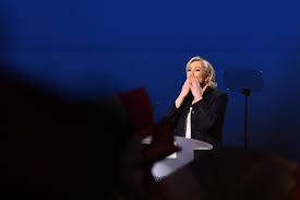 Ce lundi 1er mai, au meeting de villepinte, la tirade identitaire de marine le pen a suscité des vivas au sein du public frontiste : Presidentielle 2017 Que Retenir Du Meeting De Marine Le Pen A Villepinte
