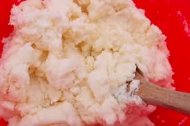 You can actually make snow cream without snow. Learn How To Make Real Snow Ice Cream With This Yummy Hack
