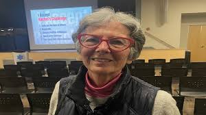 Holocaust survivors' daughter speaks to Smithfield football team after  antisemitic hazing