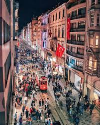 Önce türkiye'deki ilk ofisimizi i̇stanbul'da açtık. Beyoglu Taksim Istanbul Never Ending And Sleeping Istiklalstreet Turkey Photos Cool Places To Visit Istanbul