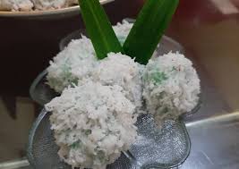 Lalu angkat, sisihkan daun pandan. Cara Membuat Klepon Isi Gula Merah Onde Onde Yang Enak