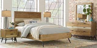 King size bedroom sets are ideal for houses with large rooms and vast spaces. Bedroom Furniture Sets For Sale