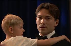 Robin Guess's Instagram, Twitter & Facebook