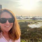 Heidi Hildreth's Instagram, Twitter & Facebook