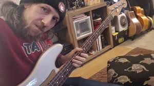 Recording bass lines with Fender P/J bass