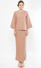 Losravelda is here to bring to you the latest and trending modest & modern outfit. 30 Ide Keren Baju Kurung Kedah Batik Poket Lamaz Morradean