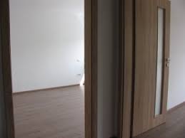 În tot oraşul există momentan doar 435 de locuri în creşele de stat şi încă 30 la privat. Gradinite Private Oradea Night Club Oradea