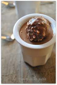 Petites Cremes Aux Ferrero Rochers Chocolat Ferrero Recette Creme Dessert Thermomix Recette