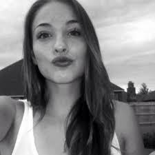 Bella Torres (@arabellaatorres)