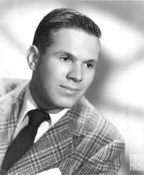 On The Road with the Elliot Lawrence Orchestra 1946 to 1951. — Drew Techner