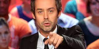 La première image de l'émission, c'est yann barthès accompagné de. Yann Barthes Et Sa Femme Affaire Privee