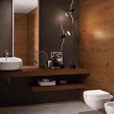 Vedrai che con i giusti accorgimenti anche una stanza di dimensioni ridotte potrà risultare spaziosa e confortevole al massimo! Idee E Consigli Per Ristrutturare Un Bagno Quadrato