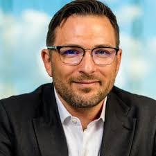 Jeffrey Engle's Instagram, Twitter & Facebook