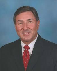 Wayne Dewitt's Instagram, Twitter & Facebook