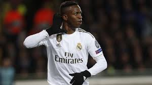 Latest on real madrid forward vinícius júnior including news, stats, videos, highlights and more on espn. ÙÙŠÙ†ÙŠØ³ÙŠÙˆØ³ Ø¬ÙˆÙ†ÙŠÙˆØ± Ù‡Ø°Ø§ Ù…Ø§ Ø·Ù„Ø¨Ù‡ Ø²ÙŠØ¯Ø§Ù† Ù…Ù†Ø§ Ø¨ÙŠÙ† Ø´ÙˆØ·ÙŠ Ø§Ù„Ø¯ÙŠØ±Ø¨ÙŠ Ø¨Ø§Ù„Ø¬ÙˆÙ„