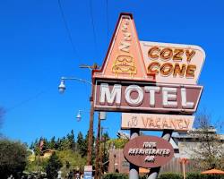 Image of Cozy Cone Motel in California Adventure