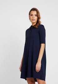Lacoste robe pull longue en laine mélangée côtelée taille 42 245 €. Lacoste Robe Femme Shirt Dress Marine Dark Blue Zalando De