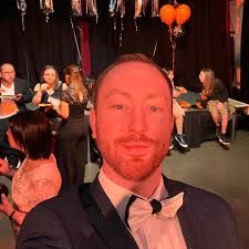 Kurtis Webb's Instagram, Twitter & Facebook