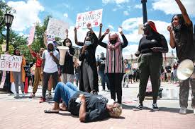 Een gestolen fiets, ontslag, een treinongeluk. Iowa Freedom Riders Archives Little Village