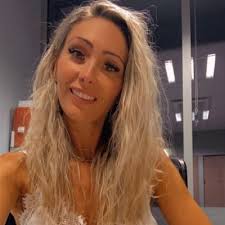 Un grand merci 🙏 pour votre présence et confiance Melanie Damez Degroote  Laura