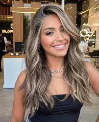 Anna Lacorte's Instagram, Twitter & Facebook