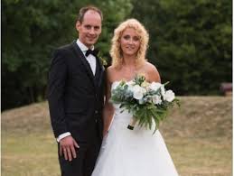 Eigentlich schienen aron und selina bei hochzeit auf den ersten blick ein echtes traumpaar zu sein. Hochzeit Auf Den Ersten Blick In Sat 1 4 Scheidungen Ein Paar Heute Noch Zusammen Mopo De