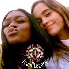 Leticia Roque (@roquee_leticia)