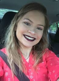 Amanda Bender's Instagram, Twitter & Facebook