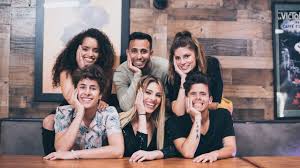 One of her friends advised her to express herself through social media. Amigos Ep 1 Lele Pons Rudy Mancuso Juanpa Zurita Hannah Stocking Anwar Jibawi Youtube