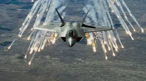 The result of the usaf's advanced tactical fighter program, the aircraft was designed primarily as an air superiority fighter. Amazon Com Military Lockheed Martin F 22 Raptor 24x36 Poster Posters Prints