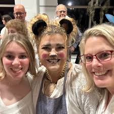 Sarah and Grace Gerkens (2026) and Stacy Massar and Reagan Reazor (2027)  volunteered their time at the Rockwall County Library