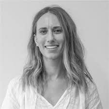 Elise Buchanan's Instagram, Twitter & Facebook