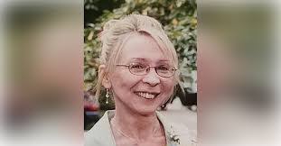 Linda Kovach's Instagram, Twitter & Facebook