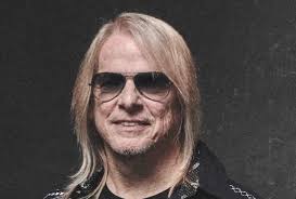 The legendary van halen guitarist, who died tuesday after a long battle with throat cancer at age 65, will forever live on through solos like eruption and his raging riffs in songs like jump and panama amongst many others. Deep Purple S Steve Morse Eddie Van Halen Was One Of The Most Inventive Rhythm Players I Ve Ever Heard Blabbermouth Net