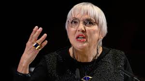 Claudia Roth: "Wir befinden uns mitten in einer Zeit des Kulturkampfs"