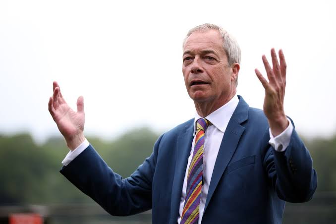 Nigel Farage urged to 'come clean' over astonishing Russian hack claim  exposing £5million gift - The Mirror