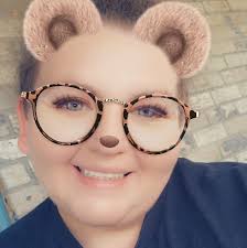 where is a good place to order lunch for me and my team in Lutcher,  Louisiana that delivers or is available