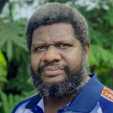 A treasured moment with Hilan Sikot Pora Schmidt yesterday in Mt. Hagen  briefing her