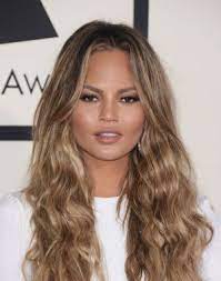 Balayage The Hair Color Trend To Try This Fall Chrissy Teigen Hair Hair Light Hair