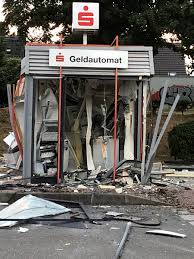 Günstige hotels in moers entdecken. Pol Wes Moers Geldautomat In Eick Gesprengt Presseportal