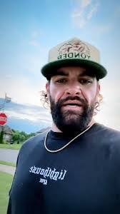 Scott Messenger's Instagram, Twitter & Facebook