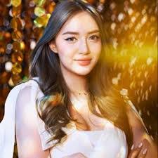 Joy Malit's Instagram, Twitter & Facebook