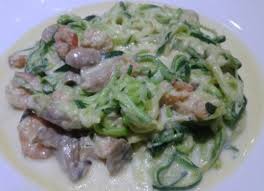 Espaguetis De Calabacin Con Gambas Y Champinones Robot De Cocina Mycook
