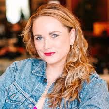 Lynn Kouba's Instagram, Twitter & Facebook