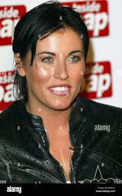 JESSIE WALLACE SAVON AWARDS 2002 BBC Television Centre LONDON ANGLETERRE 18  Mai 2002 Photo Stock