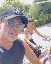 Noi siamo già qui perchè amo questa terra. , 13 agosto, Teatro la  Versiliana. Sarà il posto giusto. , # NekHitsLive