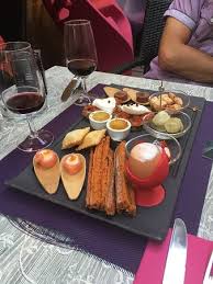Bon Concept Tres Mal Exploite Avis De Voyageurs Sur 20 Sur Vins Annecy Tripadvisor