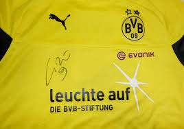 2014 kam immobile als hoffnungsvoller stürmer für 18,5. Zu Weihnachten Einmaliges Bvb Sondershirt Signiert Von Immobile