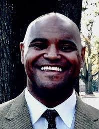 Derek Snipes's Instagram, Twitter & Facebook